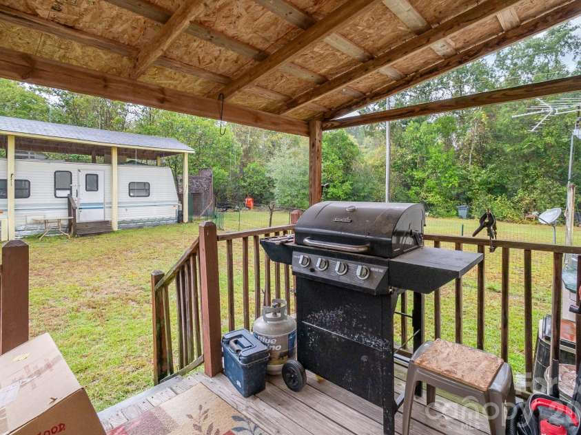 5107 Raleys Mill Road, Bethune, SC 29009.  MLS# CAR4428647, YatesRealty ID 53243. 