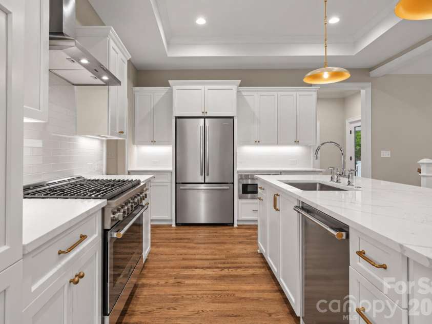 705 Main Street, Davidson, NC 28036.  MLS# CAR4428587, YatesRealty ID 53244. 