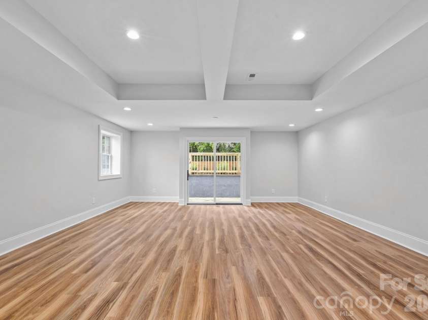 705 Main Street, Davidson, NC 28036.  MLS# CAR4428587, YatesRealty ID 53244. 