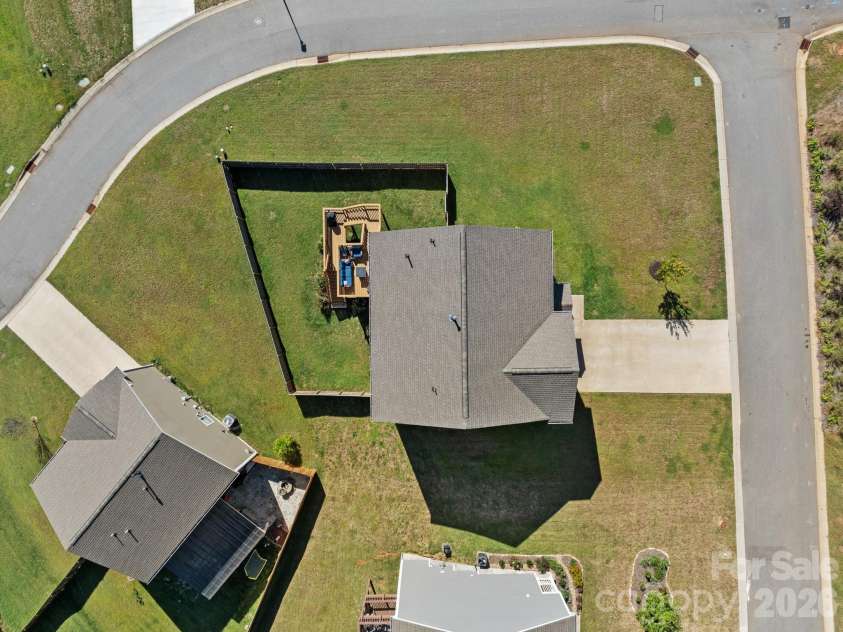 166 Amblers Knoll Road, Weaverville, NC 28787.  MLS# CAR4428637, YatesRealty ID 53246. 