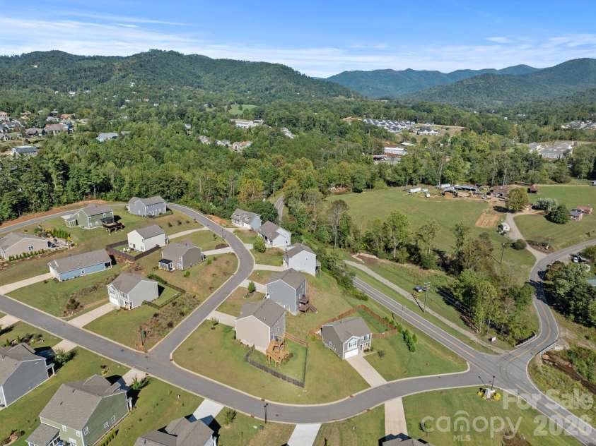 166 Amblers Knoll Road, Weaverville, NC 28787.  MLS# CAR4428637, YatesRealty ID 53246. 