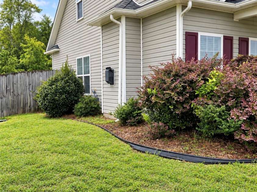3600 Crosswinds Drive, Hope Mills, NC 28348.  MLS# CAR4428819, YatesRealty ID 53247. 