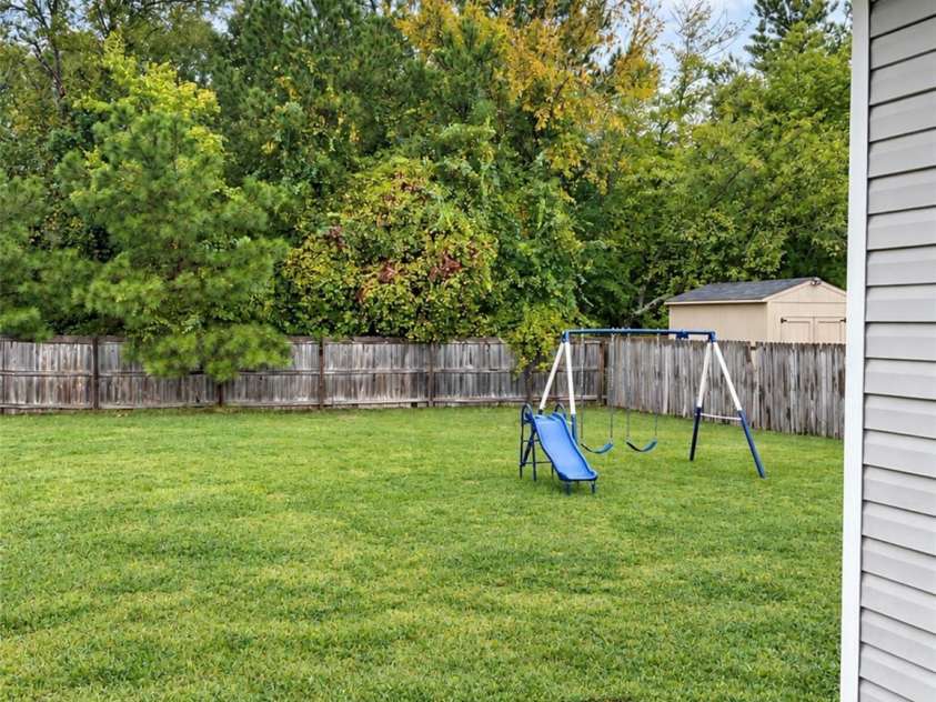 3600 Crosswinds Drive, Hope Mills, NC 28348.  MLS# CAR4428819, YatesRealty ID 53247. 