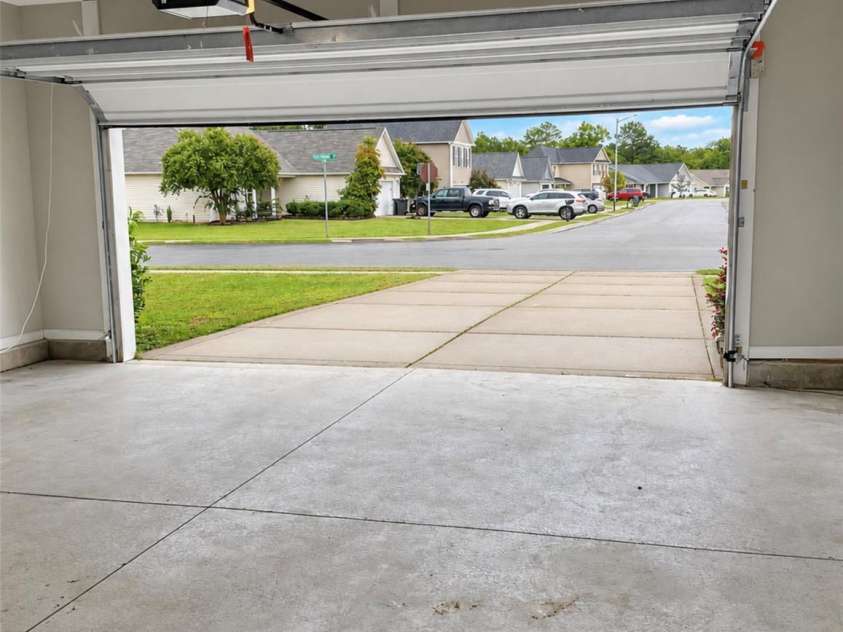 3600 Crosswinds Drive, Hope Mills, NC 28348.  MLS# CAR4428819, YatesRealty ID 53247. 