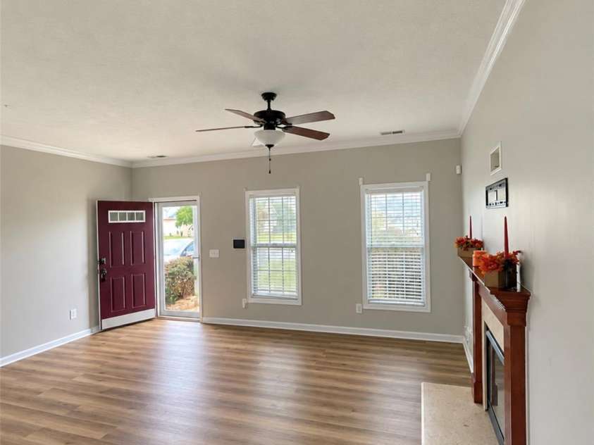 3600 Crosswinds Drive, Hope Mills, NC 28348.  MLS# CAR4428819, YatesRealty ID 53247. 