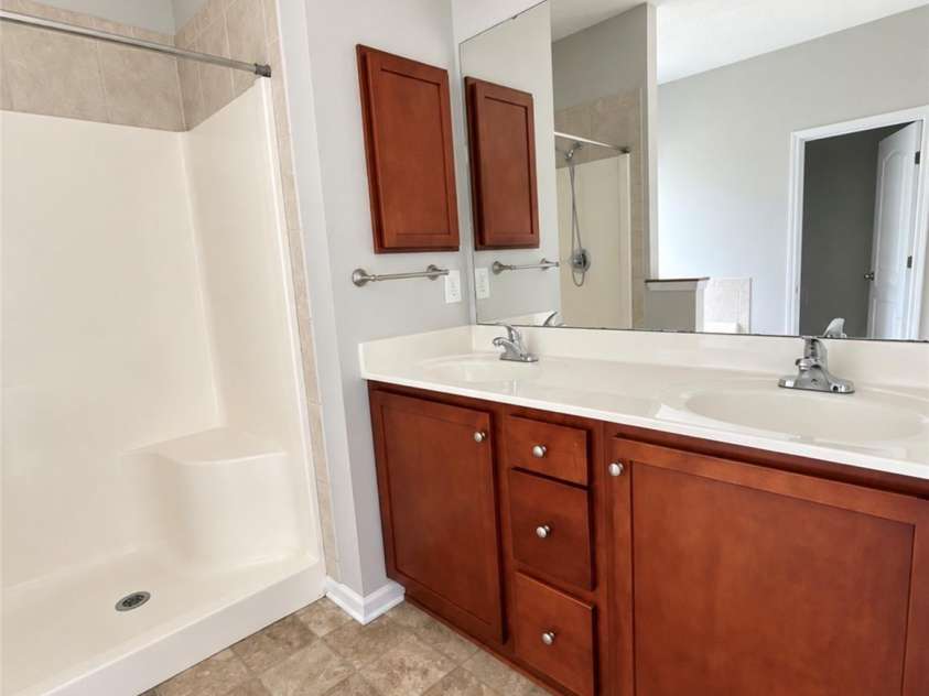 3600 Crosswinds Drive, Hope Mills, NC 28348.  MLS# CAR4428819, YatesRealty ID 53247. 