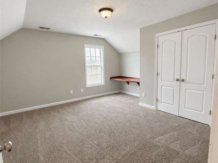 3600 Crosswinds Drive, Hope Mills, NC 28348.  MLS# CAR4428819, YatesRealty ID 53247. 