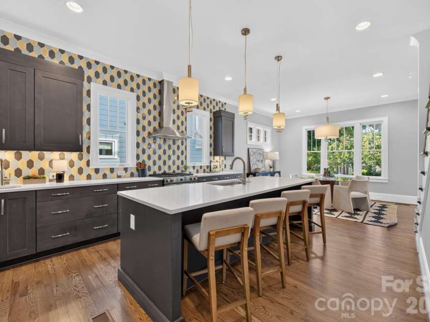 416 Park Avenue, Charlotte, NC 28203.  MLS# CAR4427323, YatesRealty ID 53248. 