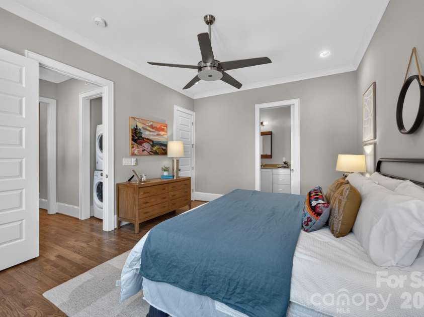 416 Park Avenue, Charlotte, NC 28203.  MLS# CAR4427323, YatesRealty ID 53248. 