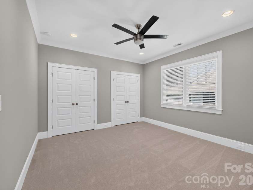 416 Park Avenue, Charlotte, NC 28203.  MLS# CAR4427323, YatesRealty ID 53248. Extra Large Second Bedroom