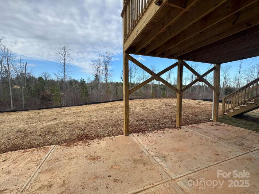 121 High Rock Court, Statesville, NC 28677.  MLS# CAR4233024, YatesRealty ID 5325. 