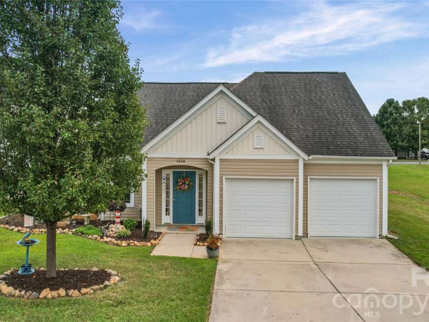 3234 Penny Earley Lane, Kannapolis, NC 28083.  MLS# CAR4427327, YatesRealty ID 53250. 