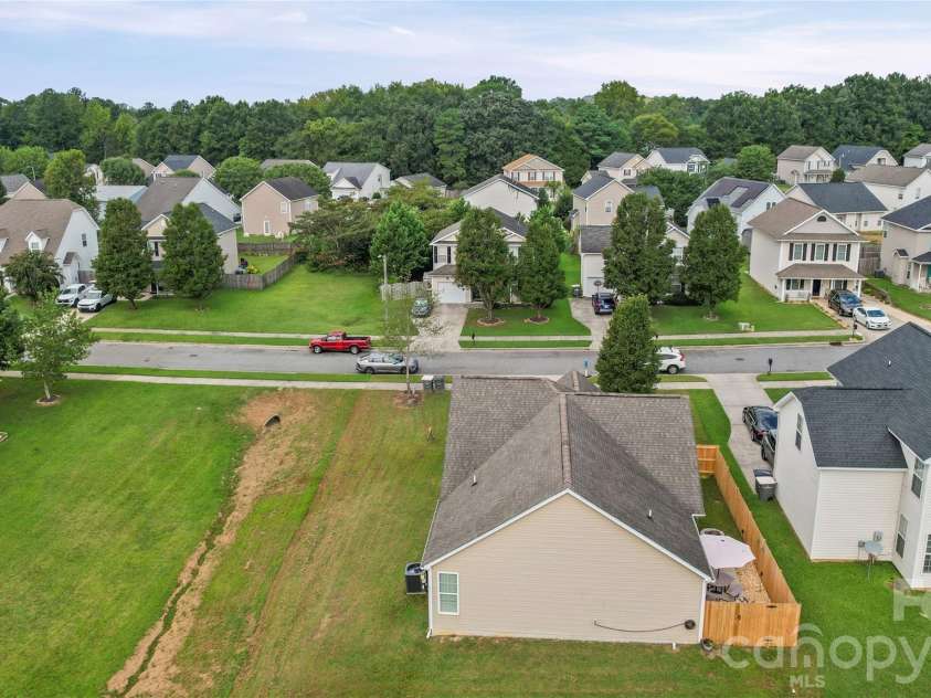 3234 Penny Earley Lane, Kannapolis, NC 28083.  MLS# CAR4427327, YatesRealty ID 53250. 