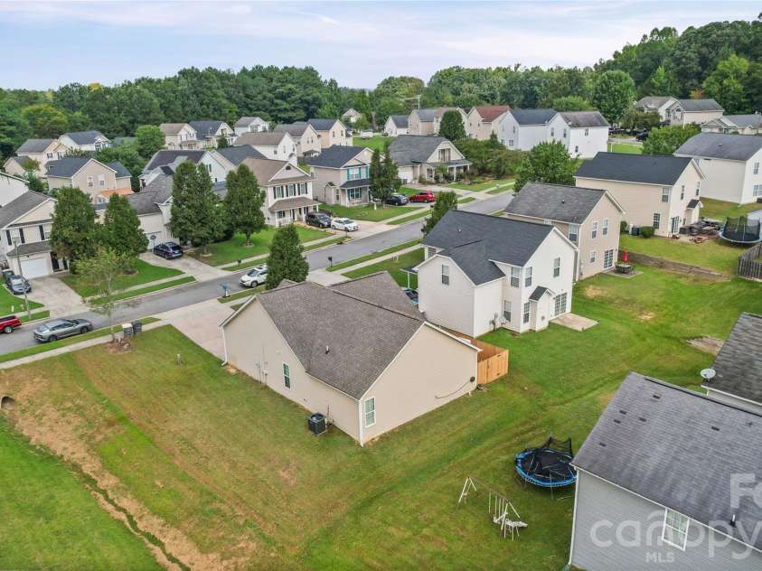 3234 Penny Earley Lane, Kannapolis, NC 28083.  MLS# CAR4427327, YatesRealty ID 53250. 
