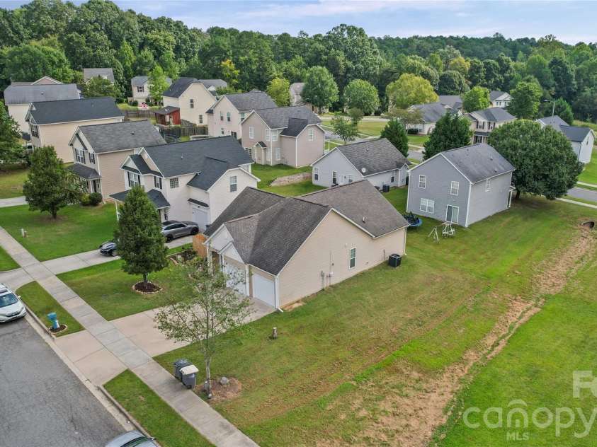 3234 Penny Earley Lane, Kannapolis, NC 28083.  MLS# CAR4427327, YatesRealty ID 53250. 