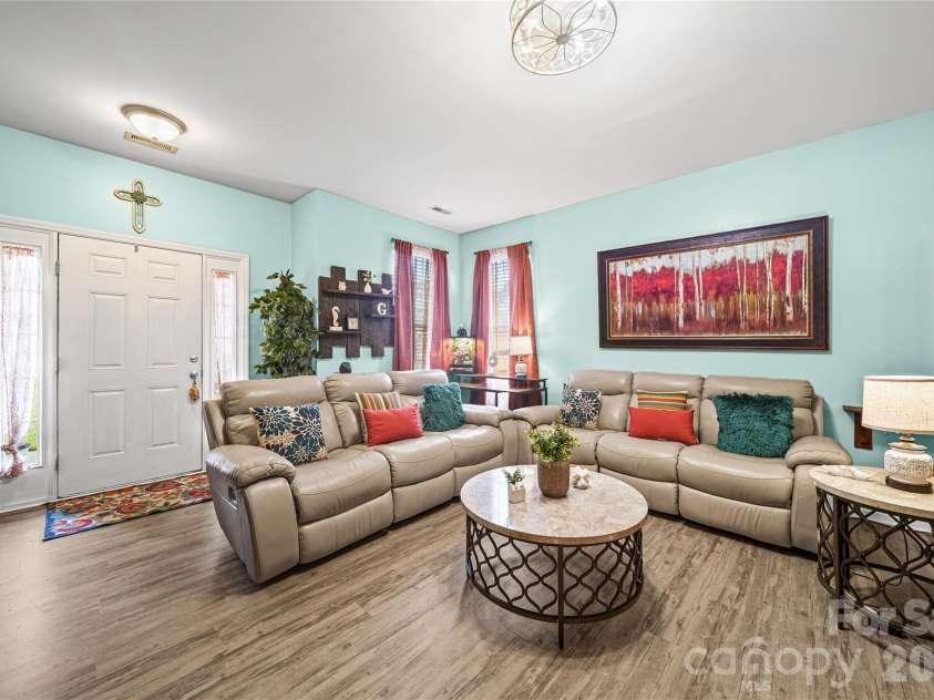 3234 Penny Earley Lane, Kannapolis, NC 28083.  MLS# CAR4427327, YatesRealty ID 53250. 