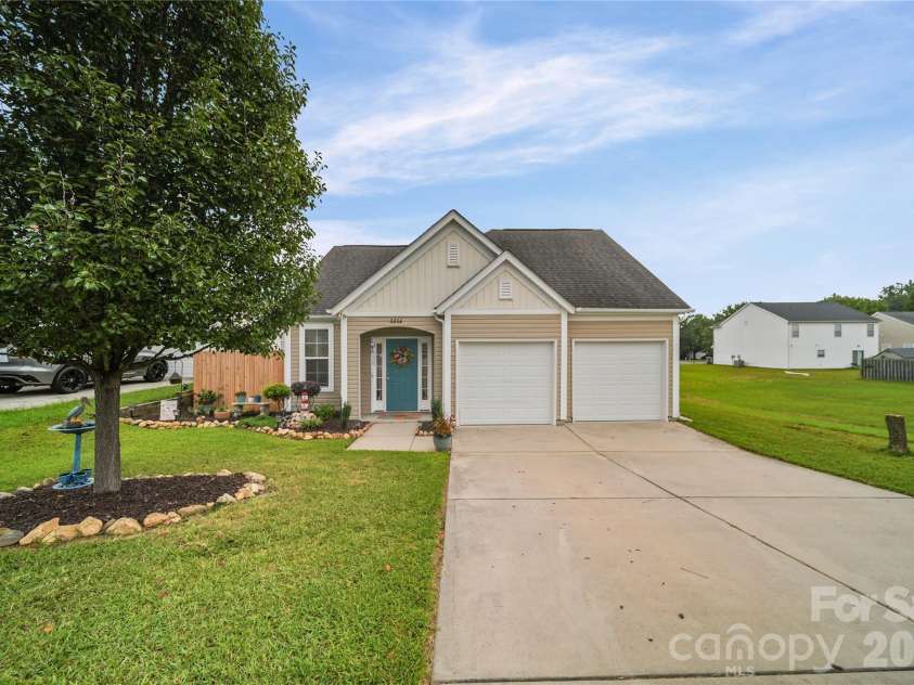 3234 Penny Earley Lane, Kannapolis, NC 28083.  MLS# CAR4427327, YatesRealty ID 53250. 