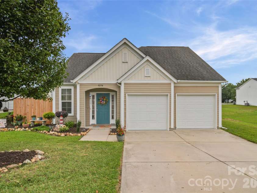 3234 Penny Earley Lane, Kannapolis, NC 28083.  MLS# CAR4427327, YatesRealty ID 53250. 