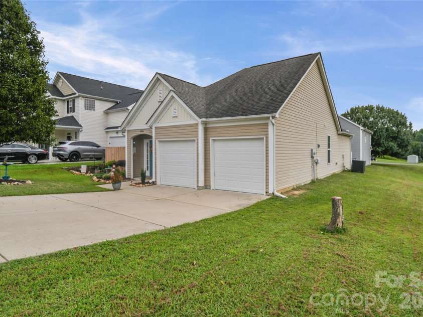 3234 Penny Earley Lane, Kannapolis, NC 28083.  MLS# CAR4427327, YatesRealty ID 53250. 
