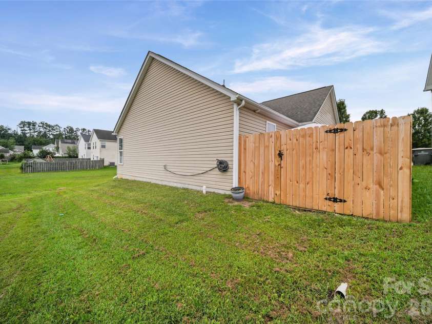 3234 Penny Earley Lane, Kannapolis, NC 28083.  MLS# CAR4427327, YatesRealty ID 53250. 