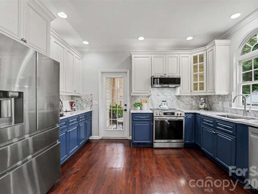 19515 Dufour Court, Cornelius, NC 28031.  MLS# CAR4427027, YatesRealty ID 53255. 