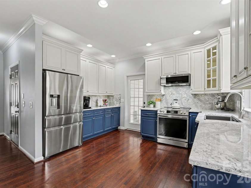 19515 Dufour Court, Cornelius, NC 28031.  MLS# CAR4427027, YatesRealty ID 53255. 