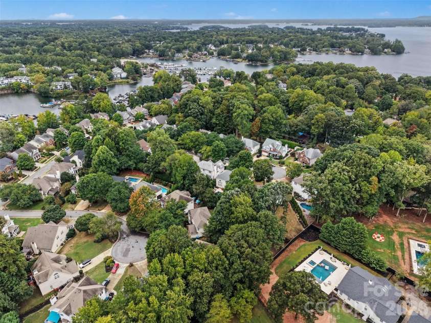 19515 Dufour Court, Cornelius, NC 28031.  MLS# CAR4427027, YatesRealty ID 53255. 