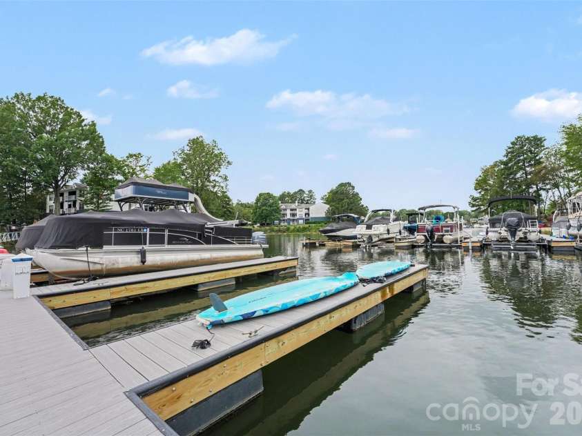 19515 Dufour Court, Cornelius, NC 28031.  MLS# CAR4427027, YatesRealty ID 53255. 