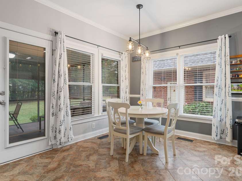 2908 Ed Reid Street, Charlotte, NC 28216.  MLS# CAR4427584, YatesRealty ID 53256. 