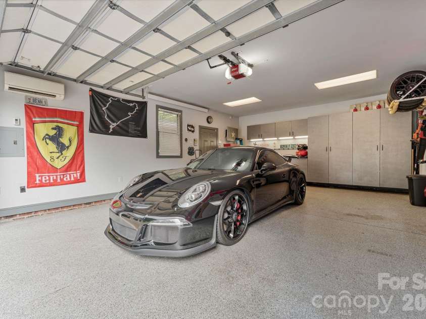 2908 Ed Reid Street, Charlotte, NC 28216.  MLS# CAR4427584, YatesRealty ID 53256. 