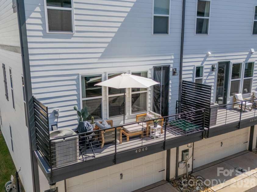 4040 Hidden Oaks Drive, Charlotte, NC 28205.  MLS# CAR4427589, YatesRealty ID 53259. 