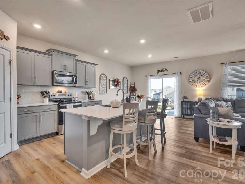3020 Sassafras Trail, Gastonia, NC 28056.  MLS# CAR4427278, YatesRealty ID 53260. 