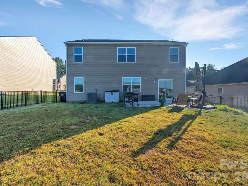 3020 Sassafras Trail, Gastonia, NC 28056.  MLS# CAR4427278, YatesRealty ID 53260. 