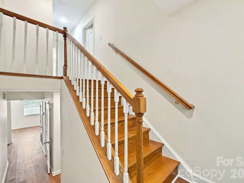 11023 Hunter Trail Lane, Charlotte, NC 28226.  MLS# CAR4428129, YatesRealty ID 53262. 