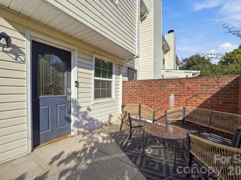 11023 Hunter Trail Lane, Charlotte, NC 28226.  MLS# CAR4428129, YatesRealty ID 53262. 