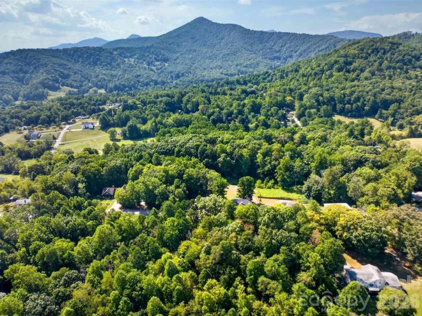 131 Ridge Road, Candler, NC 28715.  MLS# CAR4427732, YatesRealty ID 53263. Candler serenity