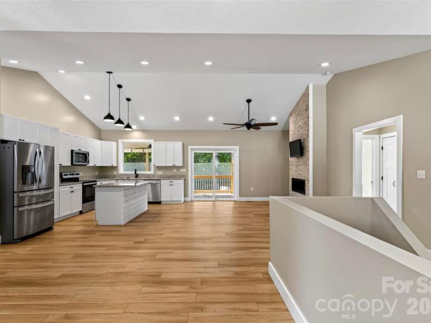 131 Ridge Road, Candler, NC 28715.  MLS# CAR4427732, YatesRealty ID 53263. Space for everyone