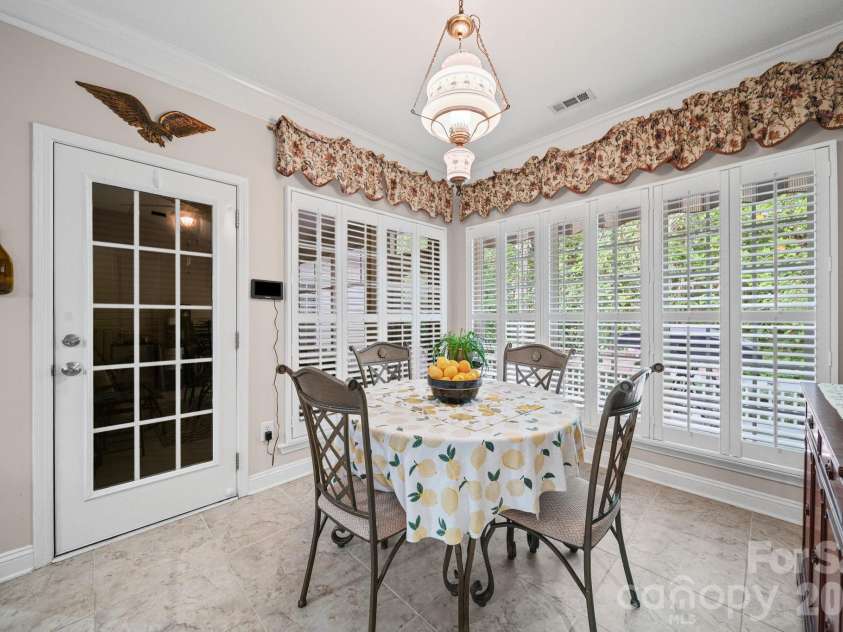 7712 Woodcrest Drive, Stanley, NC 28164.  MLS# CAR4424224, YatesRealty ID 53267. 