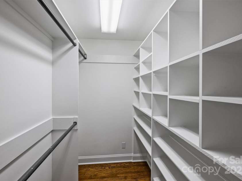 500 Lansdowne Road, Charlotte, NC 28270.  MLS# CAR4240388, YatesRealty ID 5327. The second of two Primary Walk-In Closets