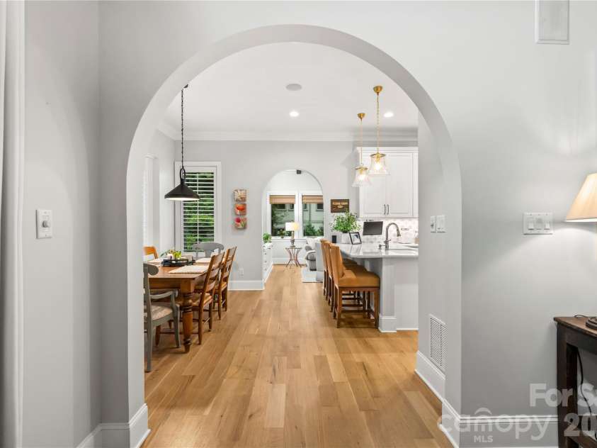 1637 Olmsted Drive, Asheville, NC 28803.  MLS# CAR4423274, YatesRealty ID 53270. 