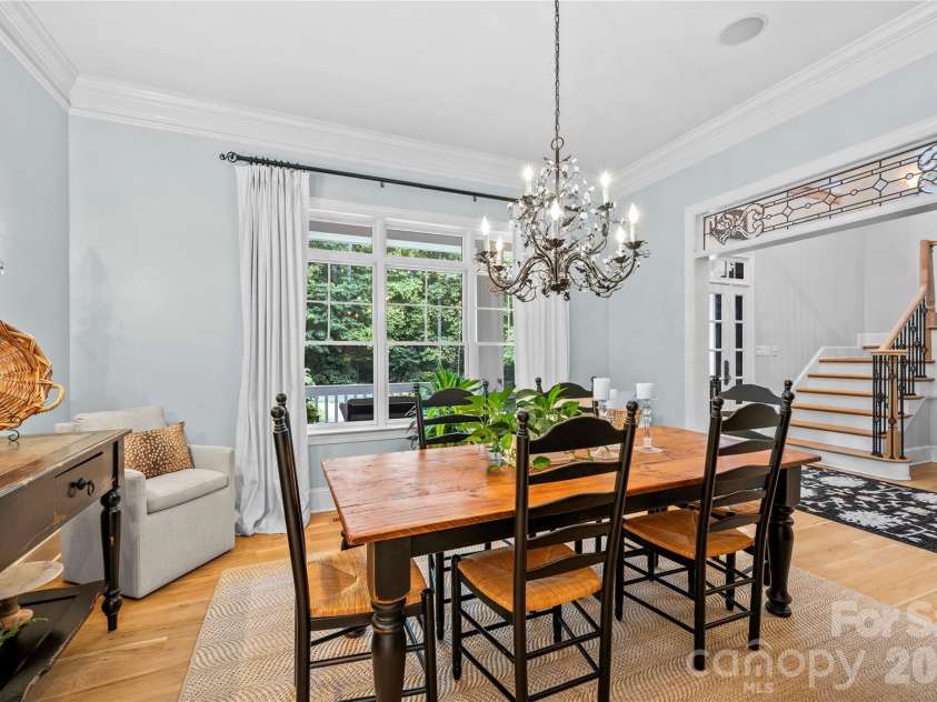 1637 Olmsted Drive, Asheville, NC 28803.  MLS# CAR4423274, YatesRealty ID 53270. 
