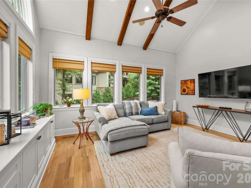 1637 Olmsted Drive, Asheville, NC 28803.  MLS# CAR4423274, YatesRealty ID 53270. 