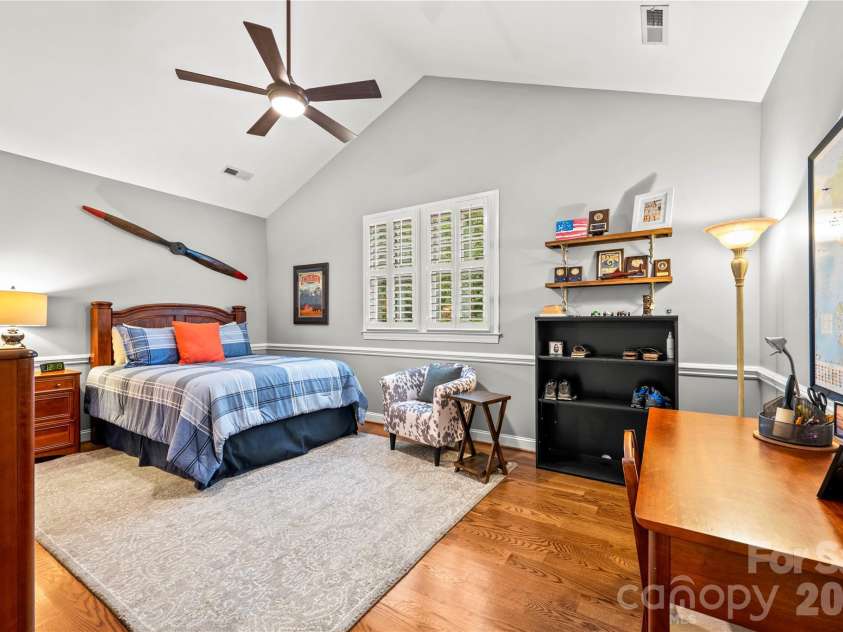 1637 Olmsted Drive, Asheville, NC 28803.  MLS# CAR4423274, YatesRealty ID 53270. 
