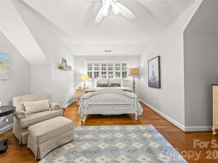 1637 Olmsted Drive, Asheville, NC 28803.  MLS# CAR4423274, YatesRealty ID 53270. 