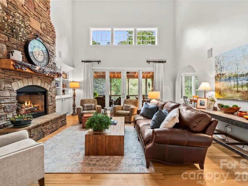 1637 Olmsted Drive, Asheville, NC 28803.  MLS# CAR4423274, YatesRealty ID 53270. 