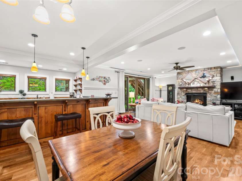 1637 Olmsted Drive, Asheville, NC 28803.  MLS# CAR4423274, YatesRealty ID 53270. 