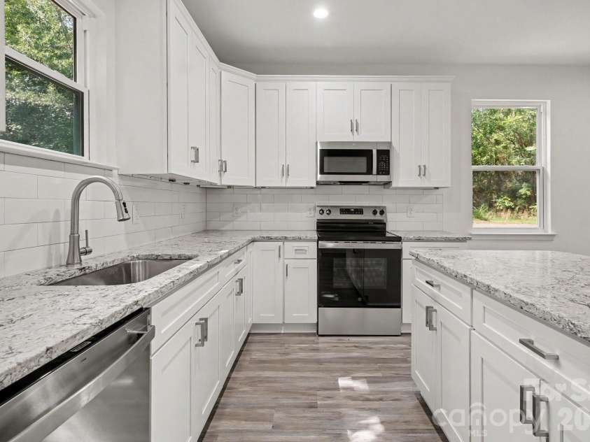 113 Spencer Street, Salisbury, NC 28039.  MLS# CAR4425223, YatesRealty ID 53271. 