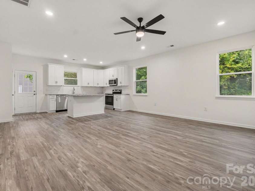 113 Spencer Street, Salisbury, NC 28039.  MLS# CAR4425223, YatesRealty ID 53271. 