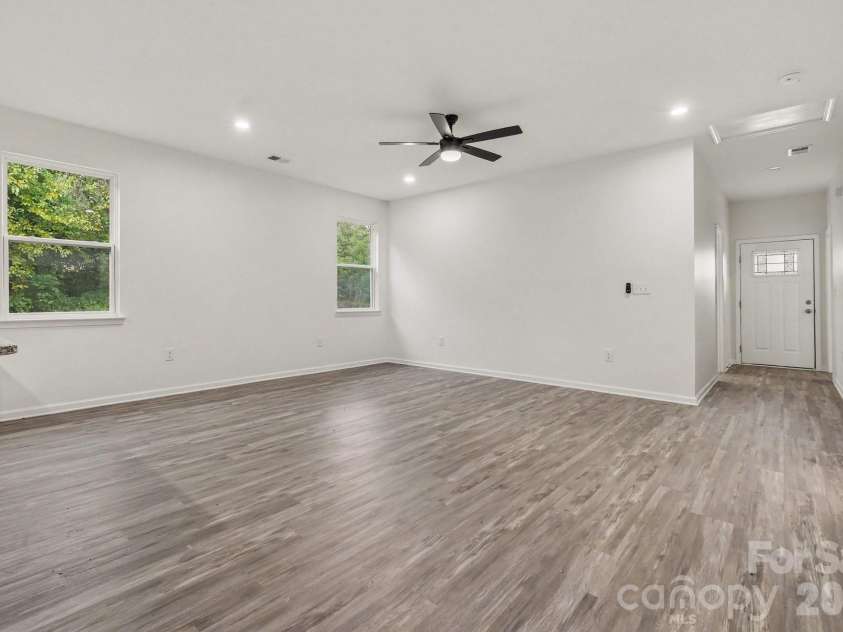 113 Spencer Street, Salisbury, NC 28039.  MLS# CAR4425223, YatesRealty ID 53271. 