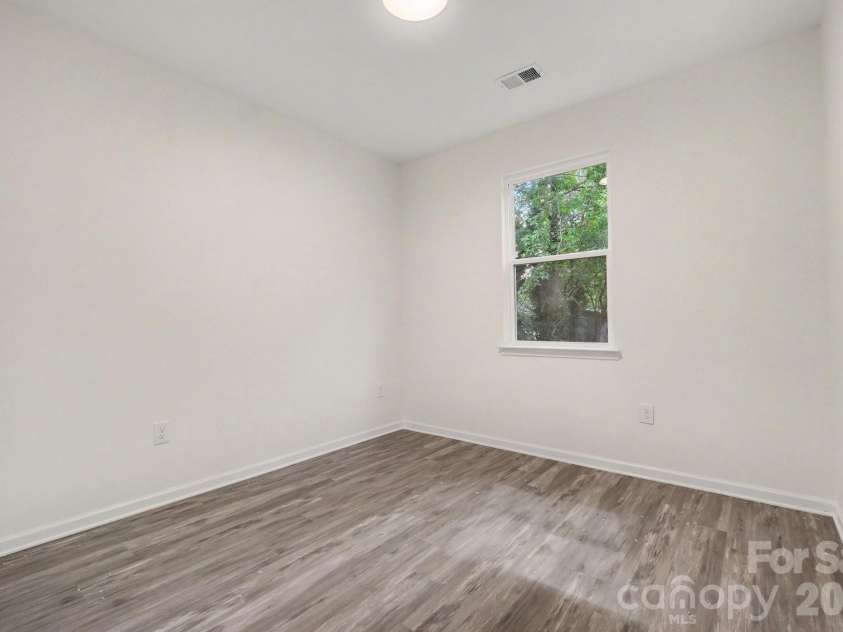 113 Spencer Street, Salisbury, NC 28039.  MLS# CAR4425223, YatesRealty ID 53271. 